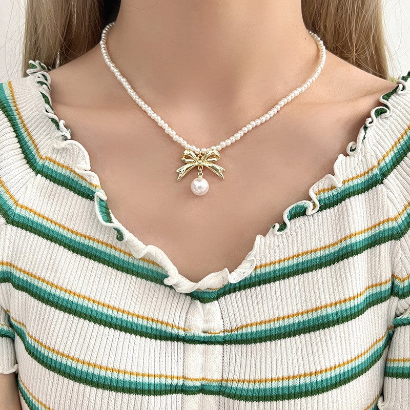 Women's Elegance French Classic Style Clavicle Chain Necklaces