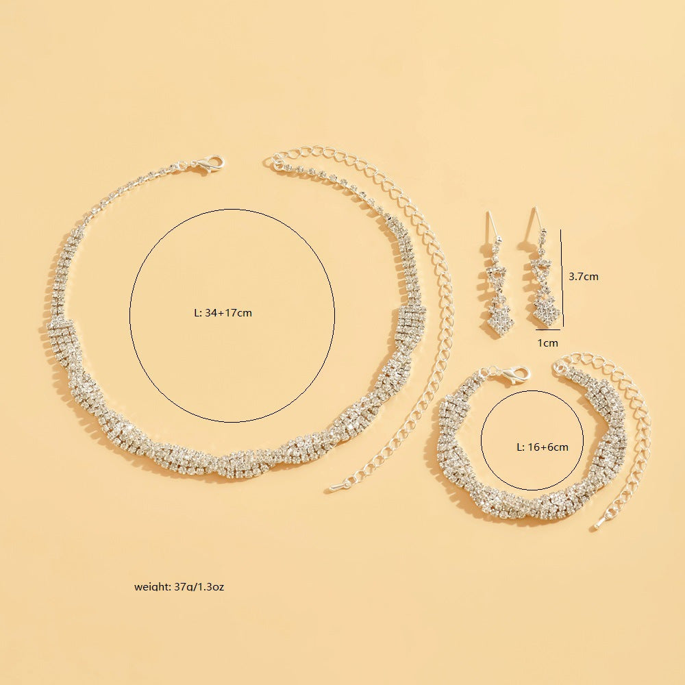 Exaggerated Minority Fashion Rhinestone Light Luxury Tassel Dinner Ball Necklaces