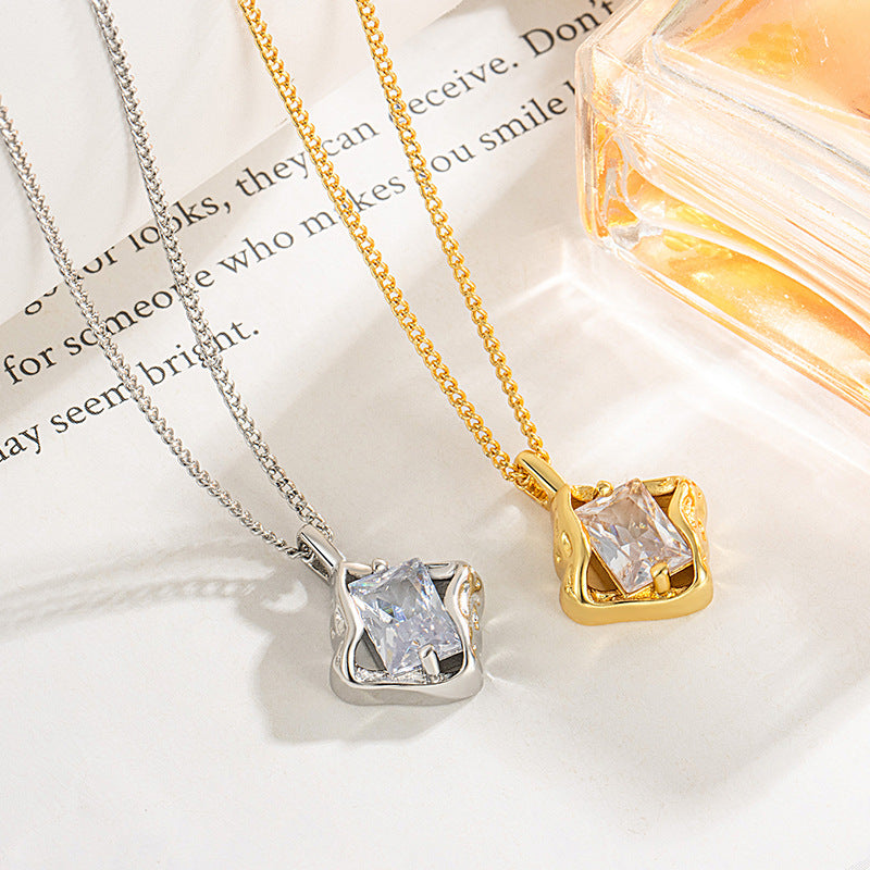 Summer High-grade Female Daily Commuter Shiny Necklaces