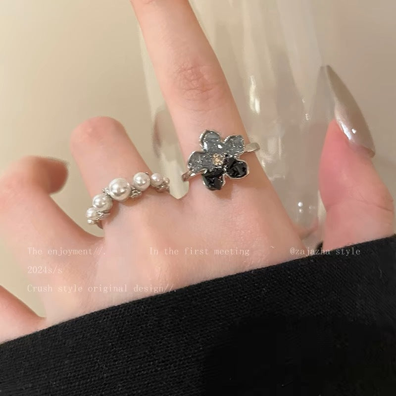 Women's Open-end Pearl Retro Style Personalized Index Finger Rings