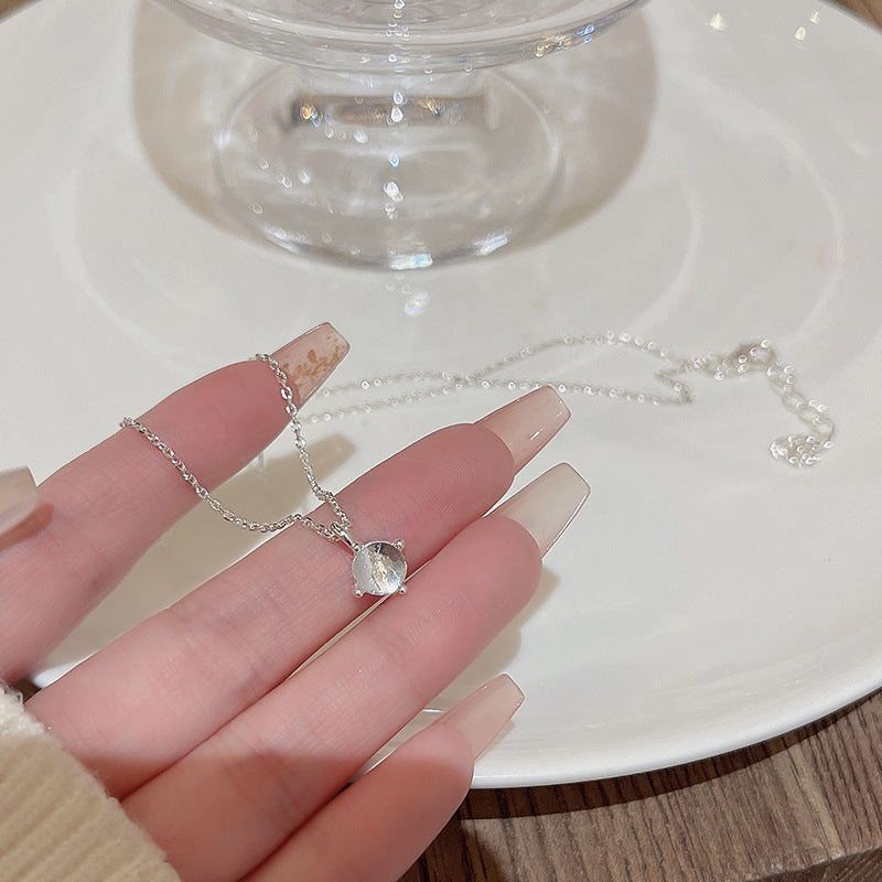 Women's Style Pearl Light Luxury High-grade Clavicle Necklaces