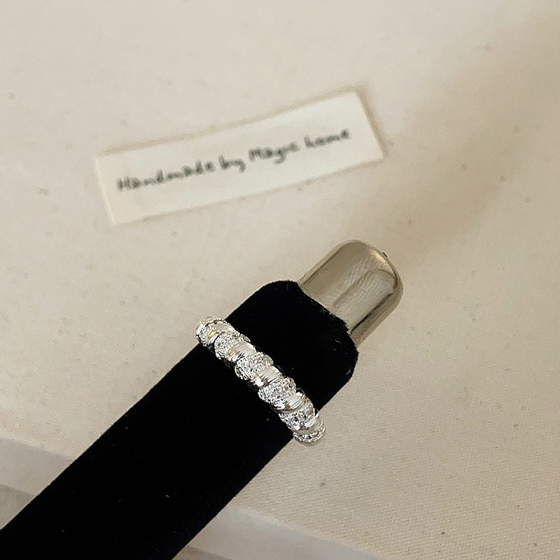 Antique Style Matte Metal Zircon Female Rings