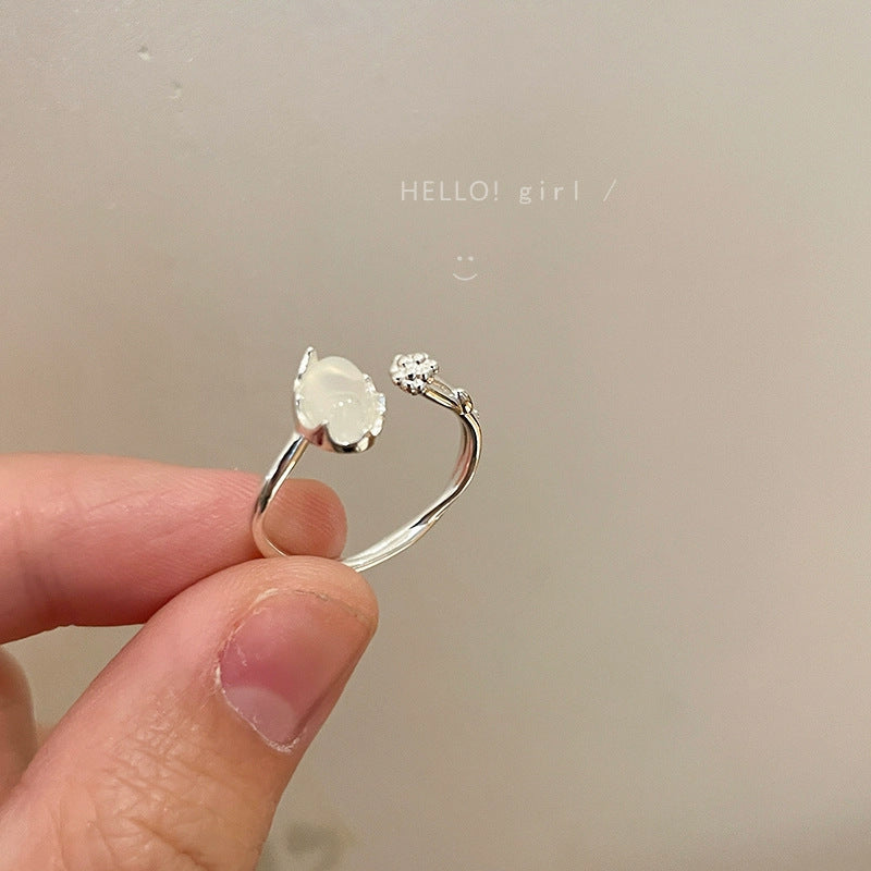 Exquisite Moonstone Simple Female Light Luxury Rings