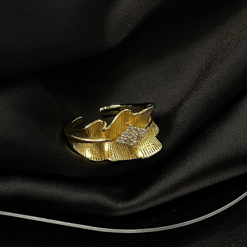 Golden Antique Style Series Cold High Sense French Simplicity Rings