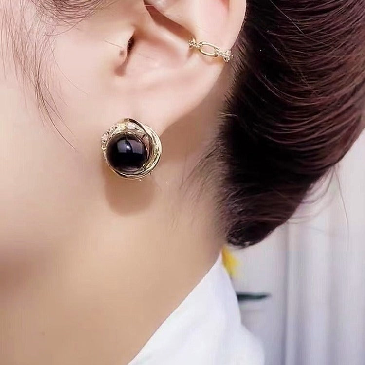 Women's Eyes Pearl Retro Fashion Sier Needle Earrings