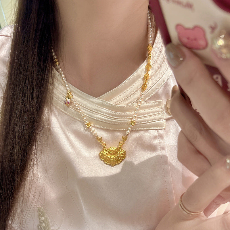 Women's Agate Pearl Long Koi Safety Lock Necklaces