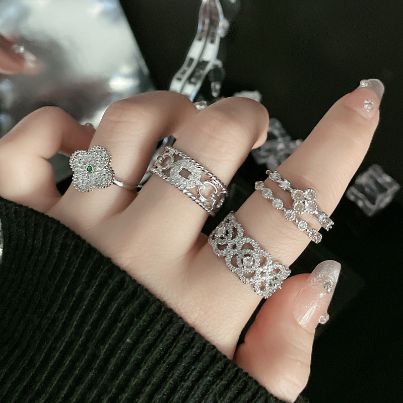 Clover Open Female Light Luxury High Sense Rings