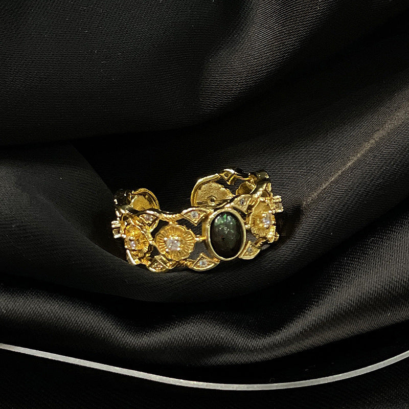 Golden Antique Style Series Cold High Sense French Simplicity Rings