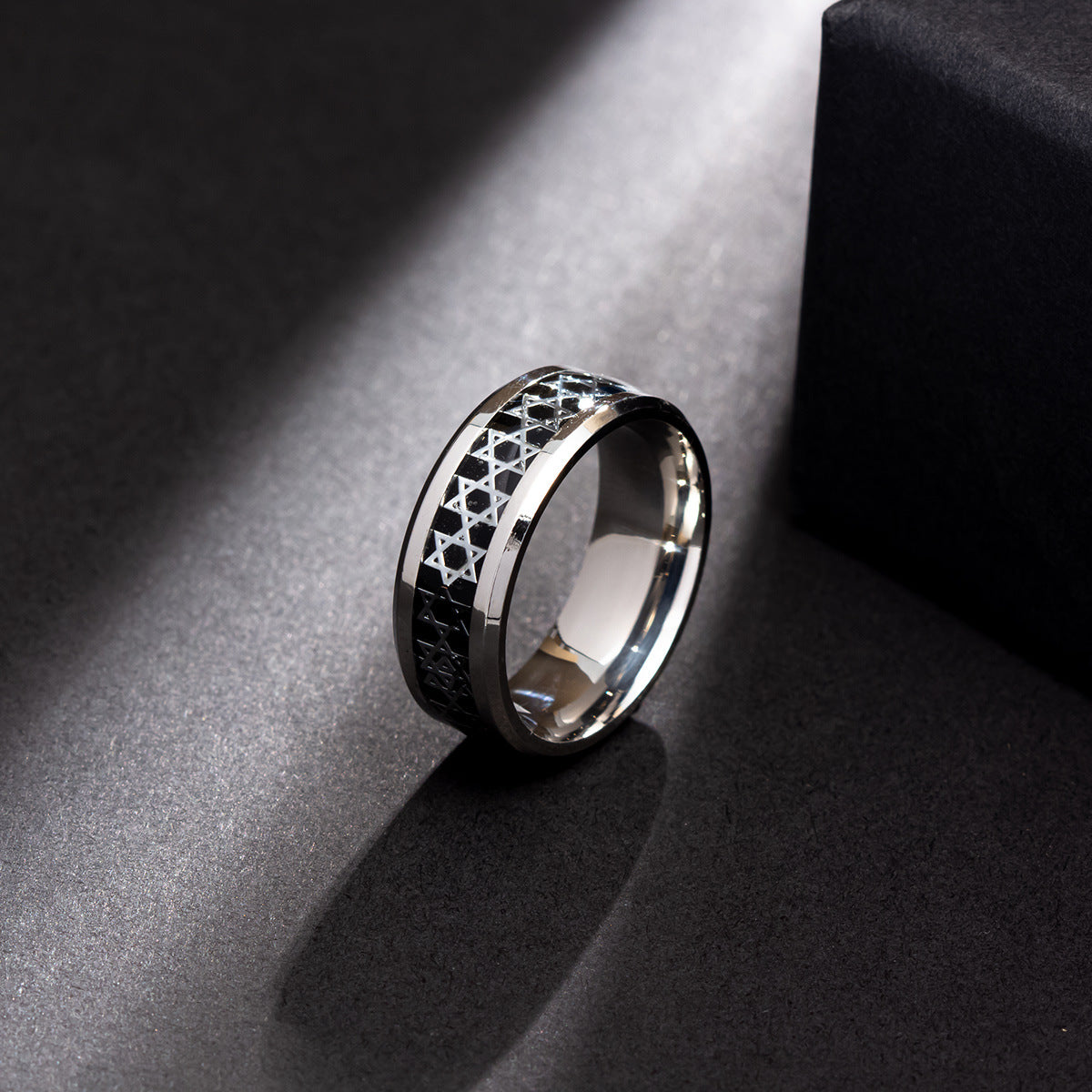 Men's Six-pointed Star Titanium Steel Domineering Personalized Retro Simple Rings