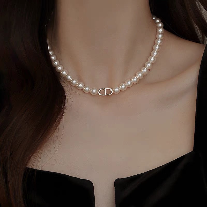 Women's Elegance French Classic Style Clavicle Chain Necklaces