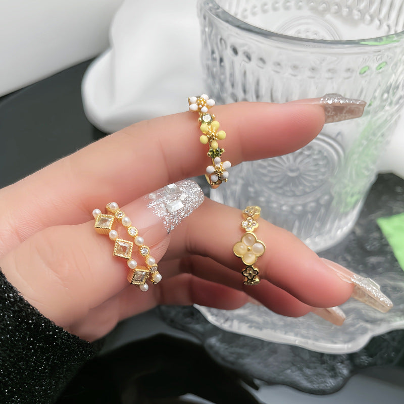 Female Light Luxury Minority Dignified Flowers Enamel Sweet Cool Rings