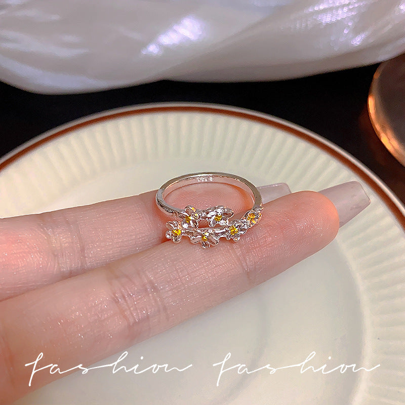 Retro Jasmine Switchable Index Finger Butterfly Rings