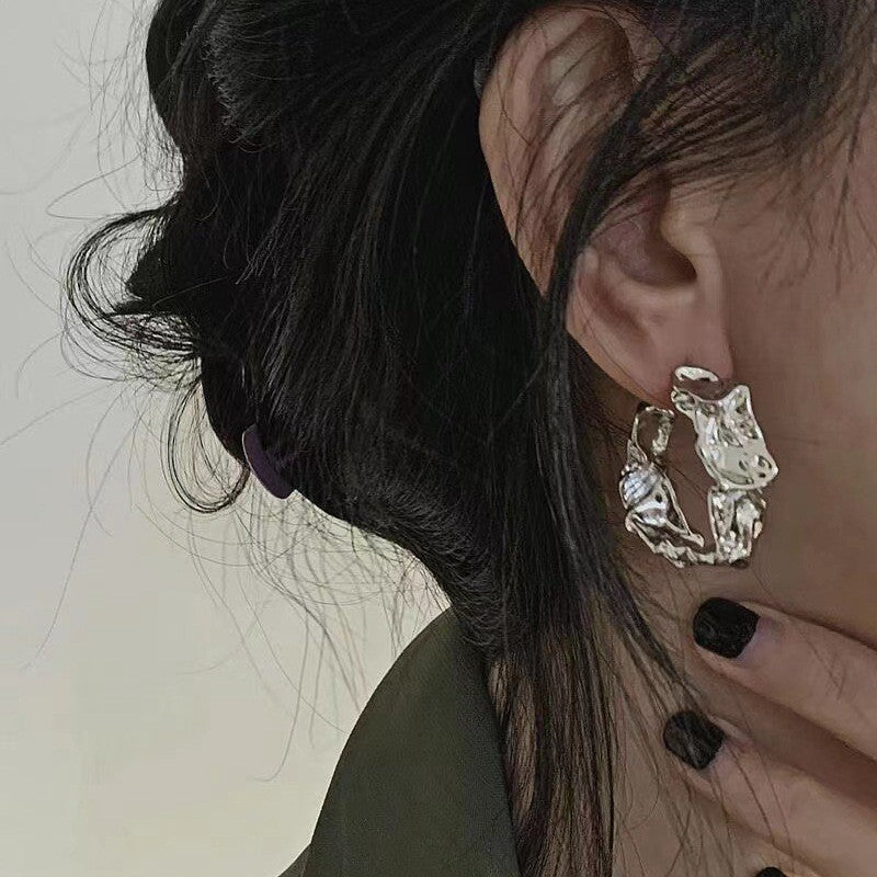Sier Needle Metal Pleated Lava Ear Female Niche Design Earrings