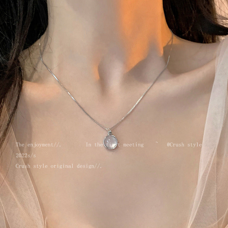 Women's Style Pearl Light Luxury High-grade Clavicle Necklaces