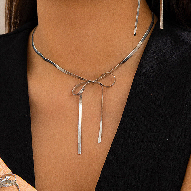 Pretty Elegant Attractive Bow Ear Suit Necklaces