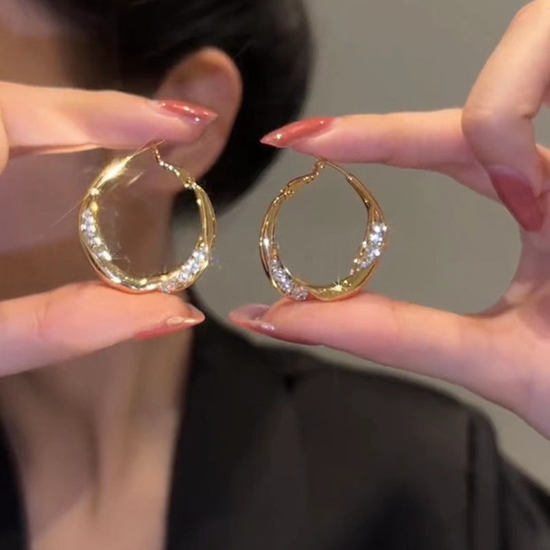 High-grade Metal Pin Simple Trend Design Earrings