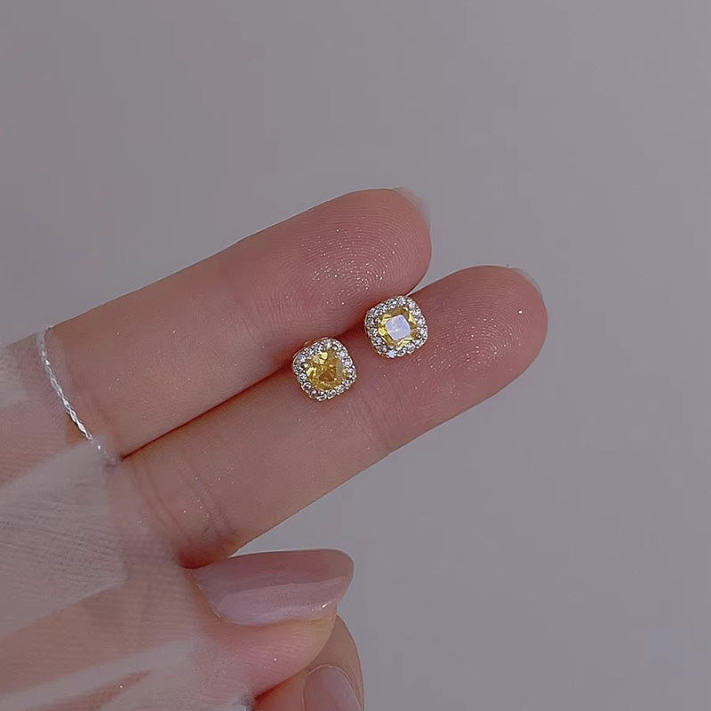 Women's Small Sugar Cube For Light Luxury Earrings