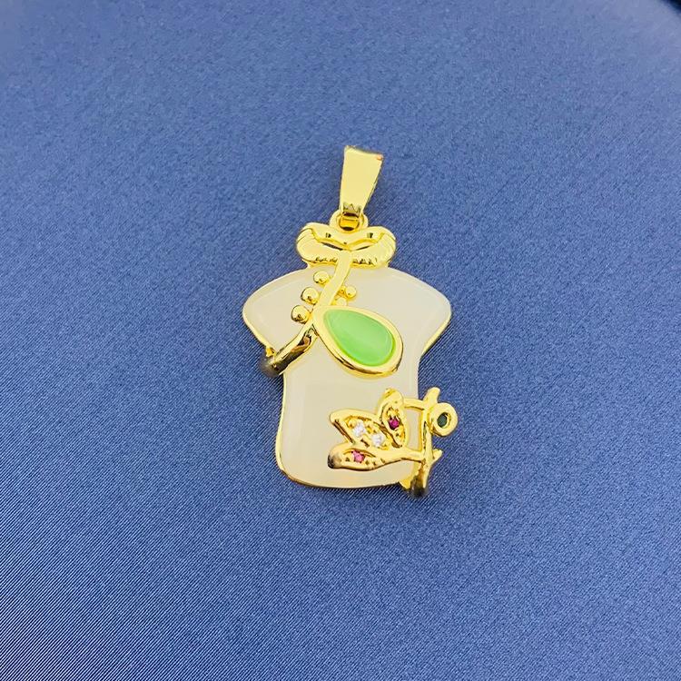 Random Match Fashion Classic Source Ornament Pendants
