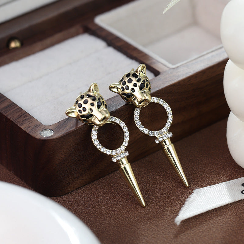 Cone Eardrops Temperament Female Trendy Fashionable Earrings