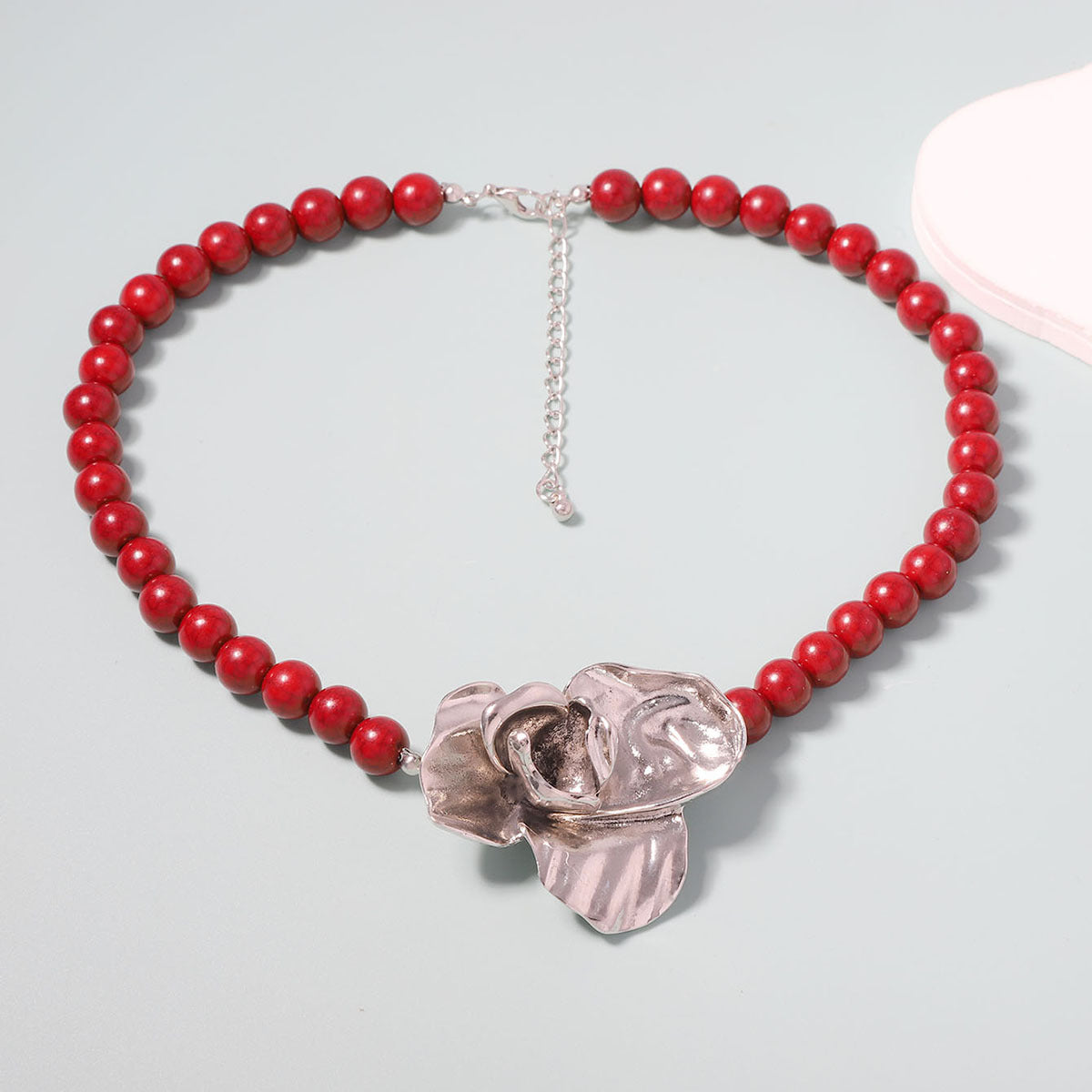 Creative Beaded Alloy Flower Simple Fashion Necklaces