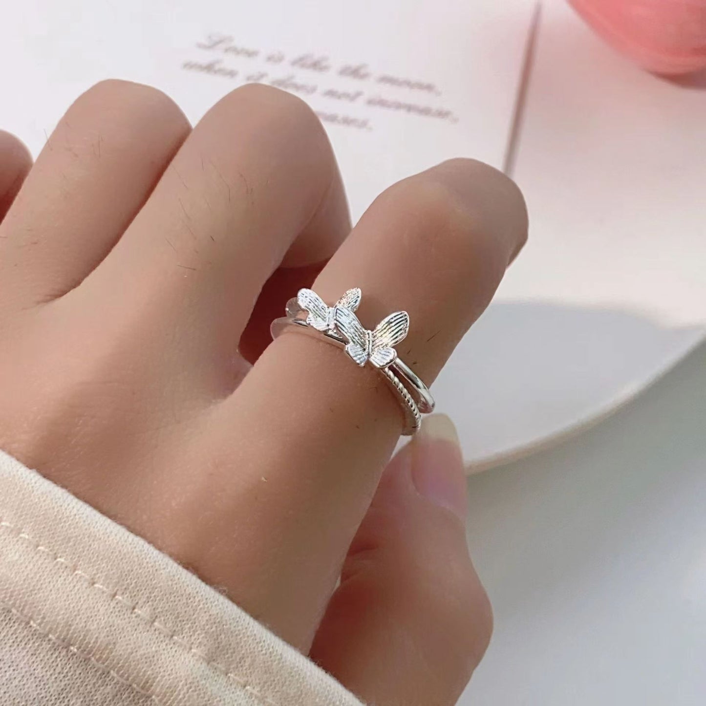 Women's Design High Fashion Personality Affordable Luxury Simple Rings