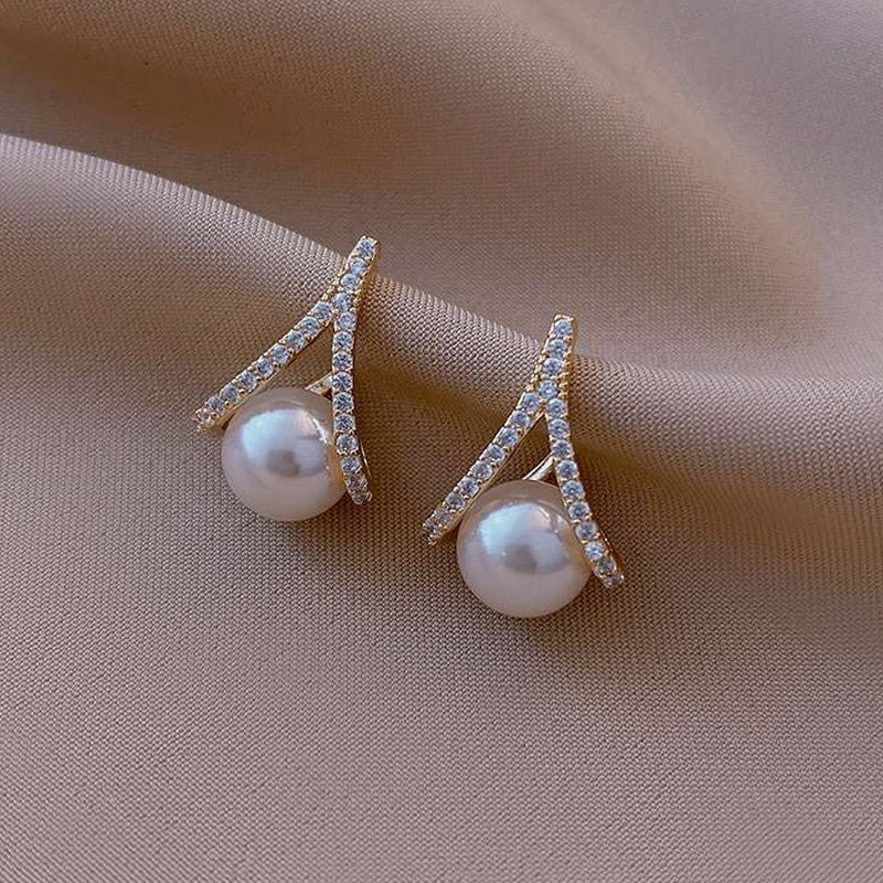 Women's Gold Plated French Entry Lux Pearl Fashion Dignified Earrings