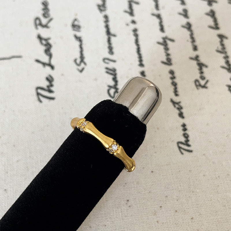 Antique Style Matte Metal Zircon Female Rings