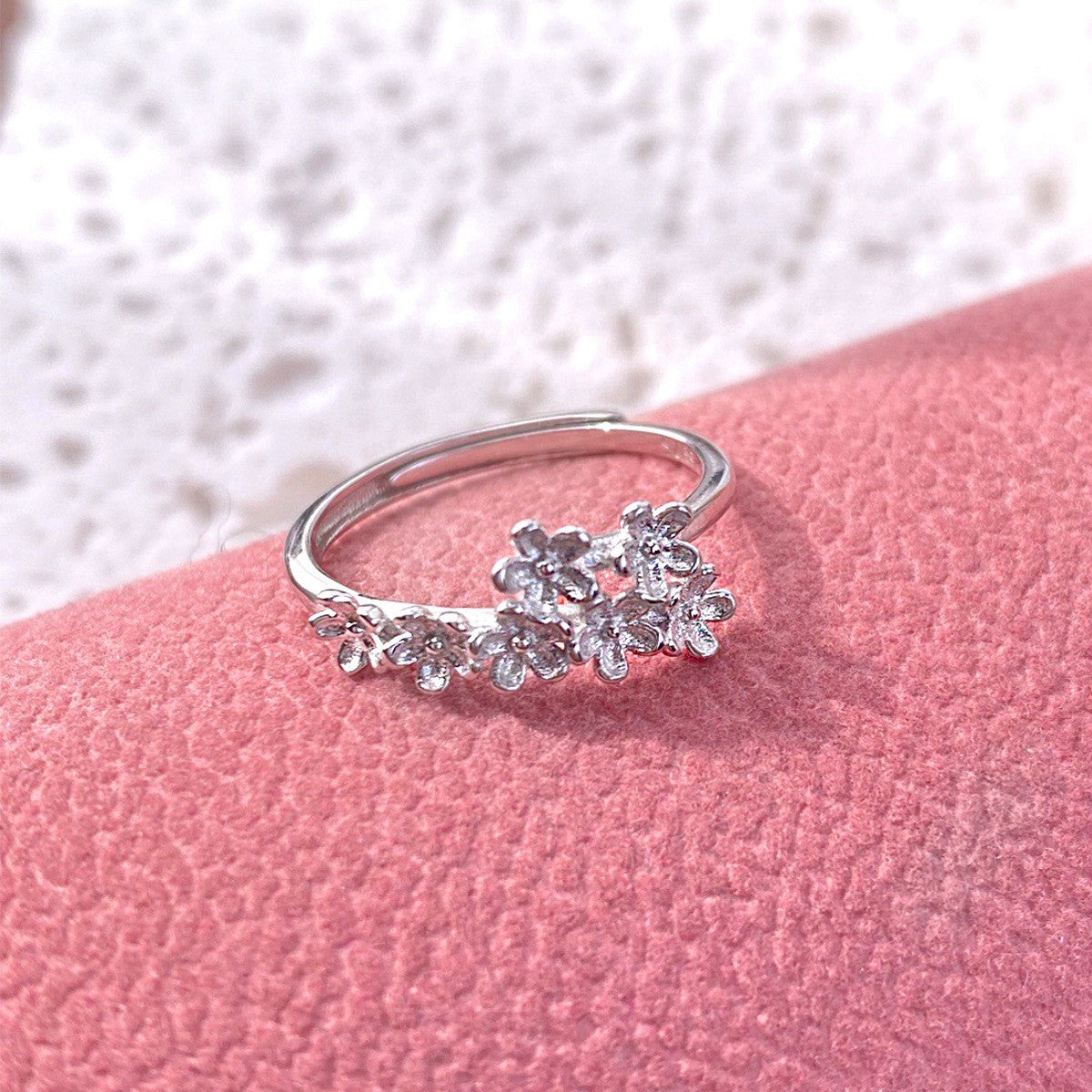 Women's High-grade Light Luxury French Gentle Classic Rings