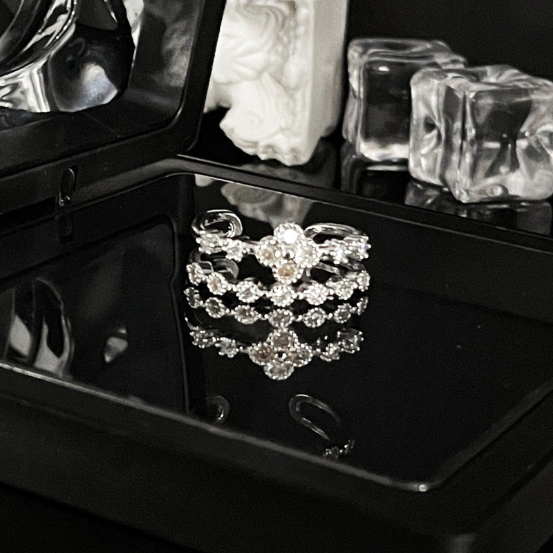 Clover Open Female Light Luxury High Sense Rings