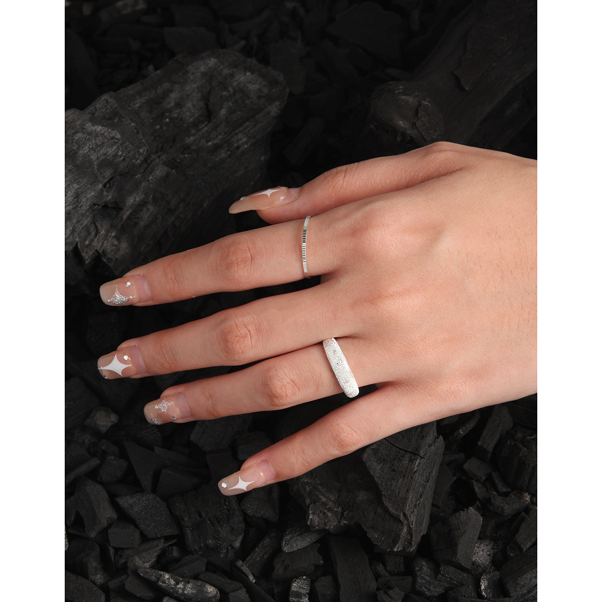 Women's Niche Design Minimalist Carven Textured Sterling Rings