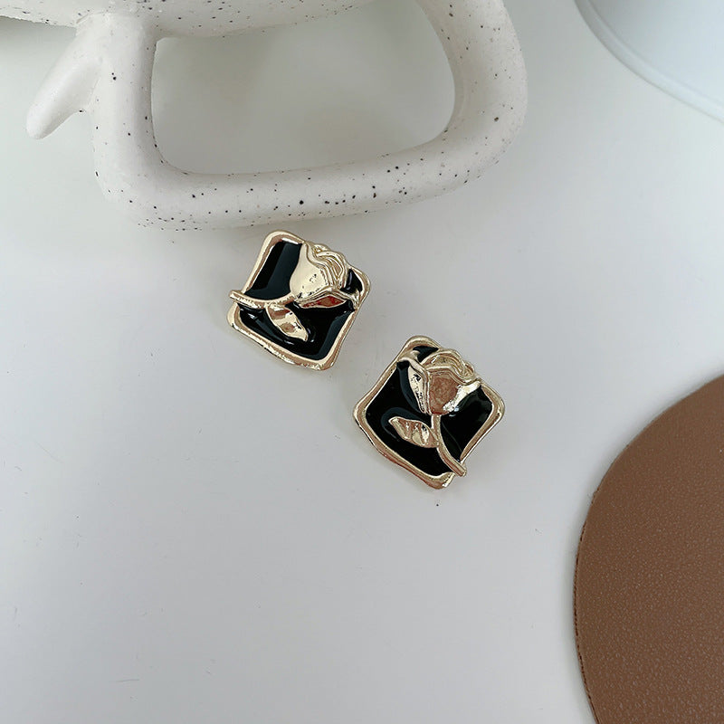 Women's Geometry Pattern Versatile Design Irregular Classic Earrings