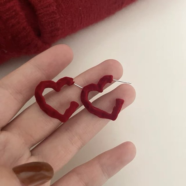 Sier Needle Drip Glazed Love Style Female Temperament Earrings