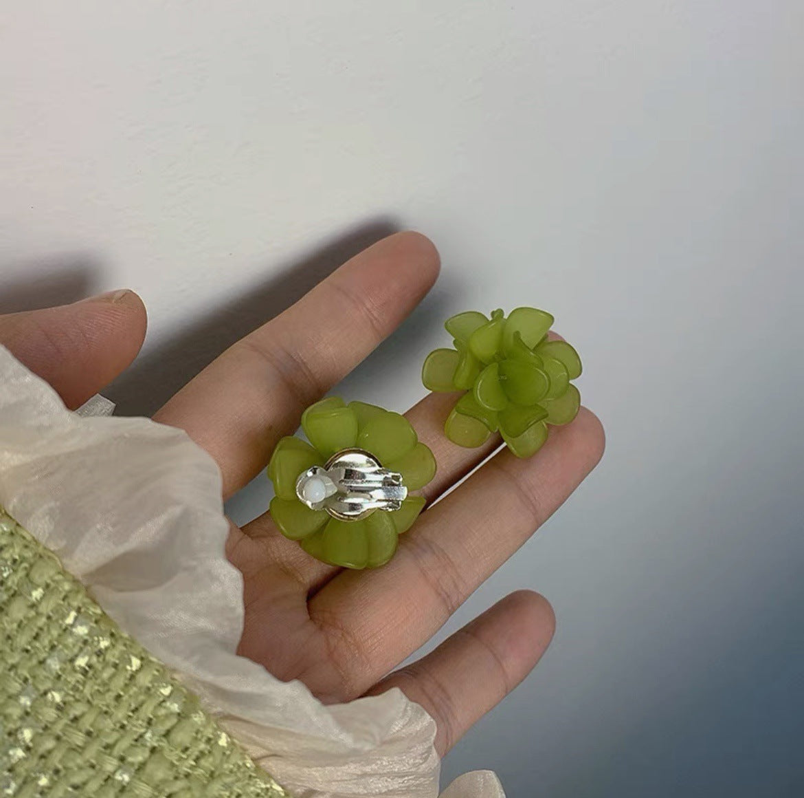 Fresh Camellia Simple Sier Super Fairy Earrings