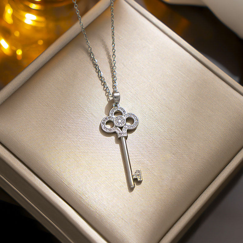 Women's Gold Heart Crown Key Clavicle Chain Necklaces