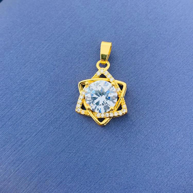 Rotating Clover Simple Hundred Source Ornament Pendants