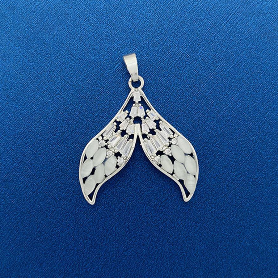 Random Match Fashion Classic Source Ornament Pendants