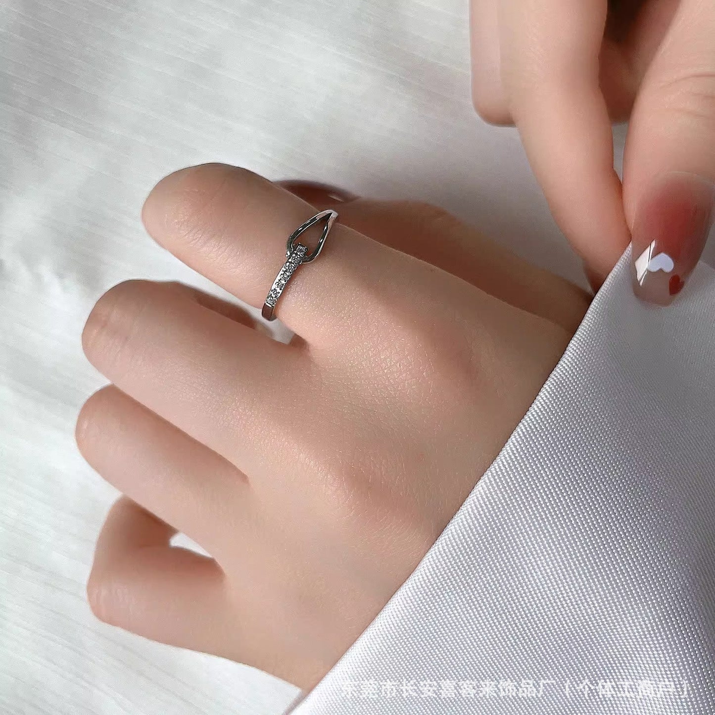Women's Hollow Out Titanium Steel No Fading Fashion Claw Inlaid Rings