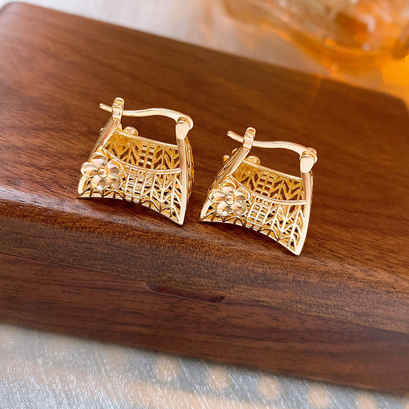 Sier Needle Metal Rhombus Niche Temperament Frosty Earrings