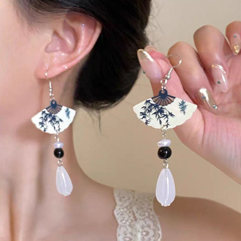 Niche Retro Personalized Temperamental Eardrops Cool Earrings
