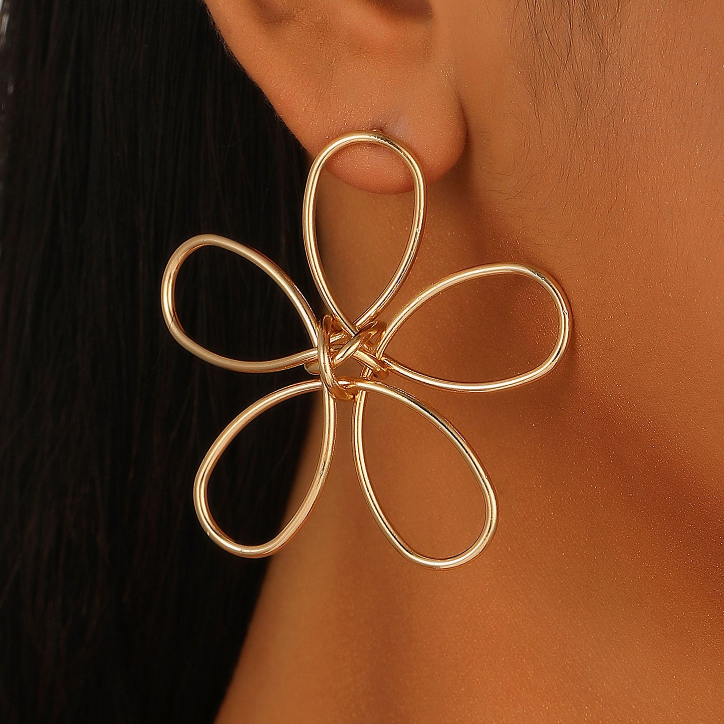 Big Flower Hollow Exaggerated Lines Winding Earrings