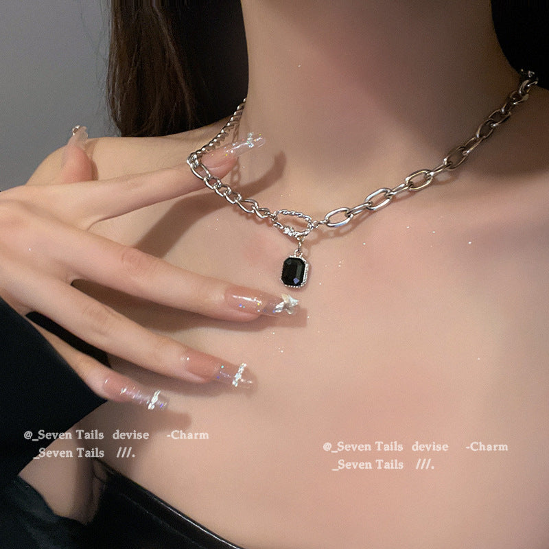 Chain Female Hot Pearl Design Light Pendants