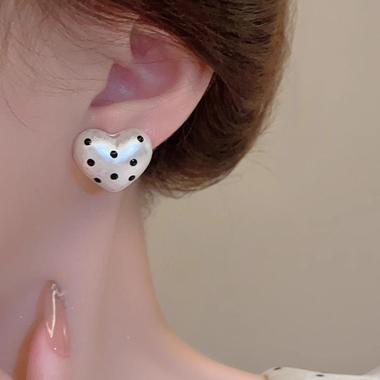 Women's Pearl Polka Dot Love Heart High Sense Niche Earrings