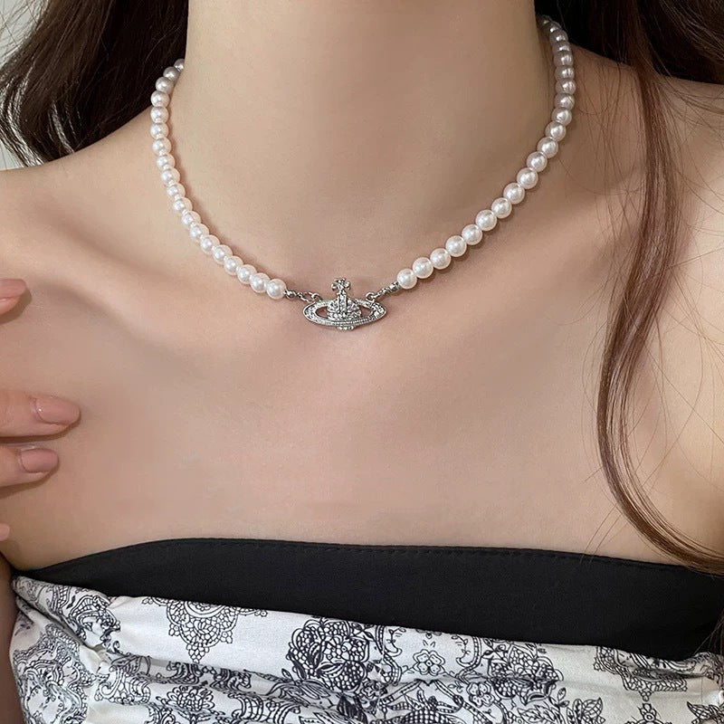 Women's Elegance French Classic Style Clavicle Chain Necklaces