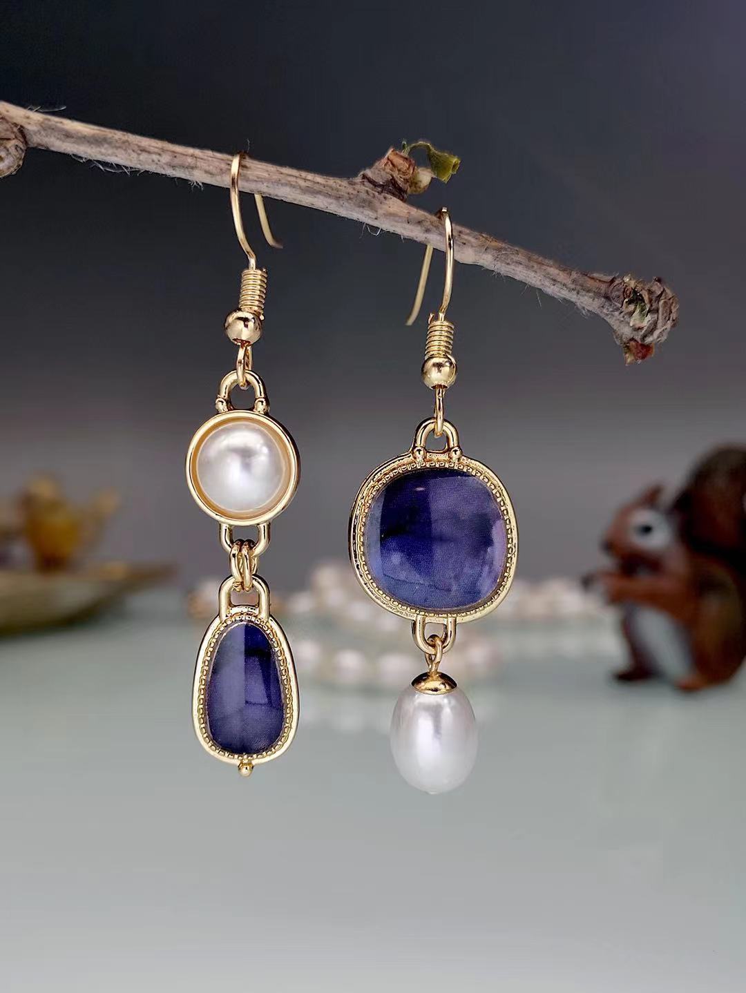 Asymmetric Blue Purple Agate Pattern Fresh Earrings