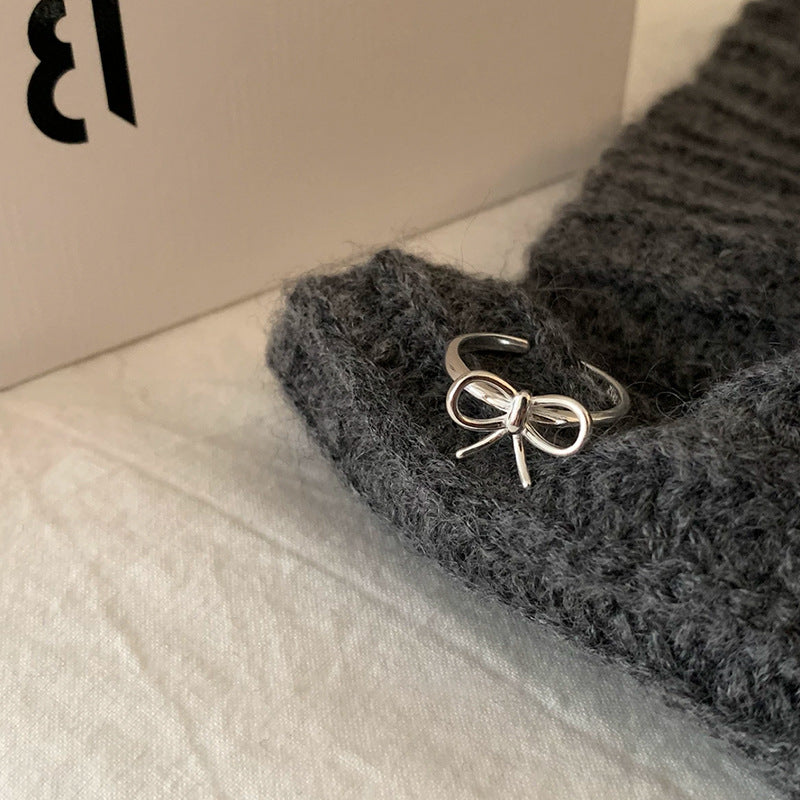 Niche Design Bow Pearl Cross Female Rings