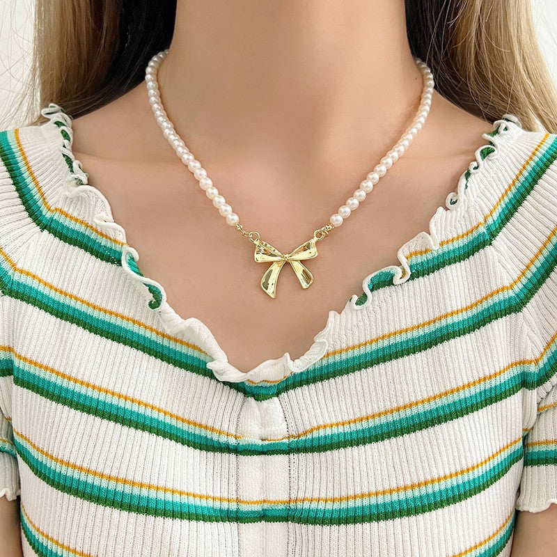 Women's Elegance French Classic Style Clavicle Chain Necklaces