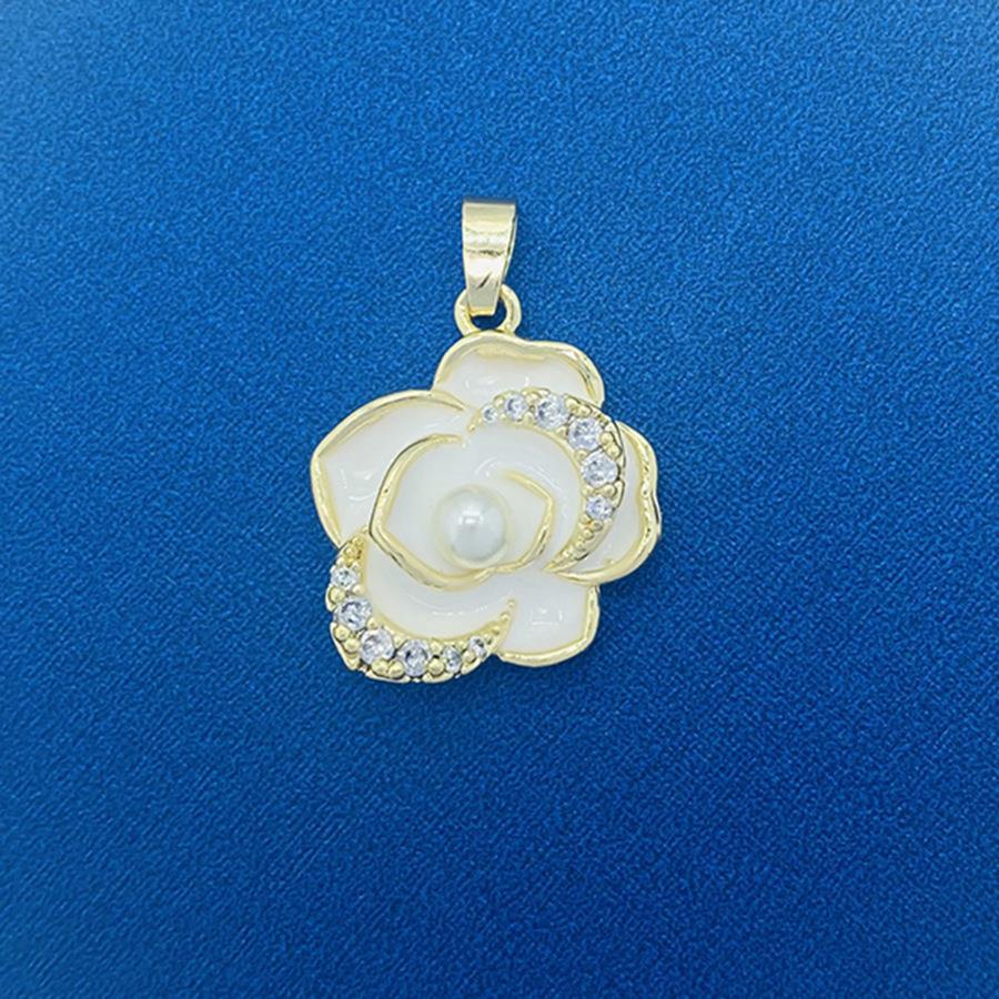 Random Match Fashion Classic Source Ornament Pendants