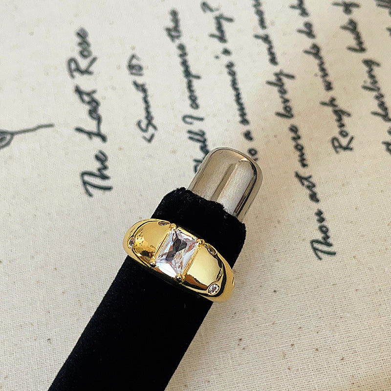 Antique Style Matte Metal Zircon Female Rings