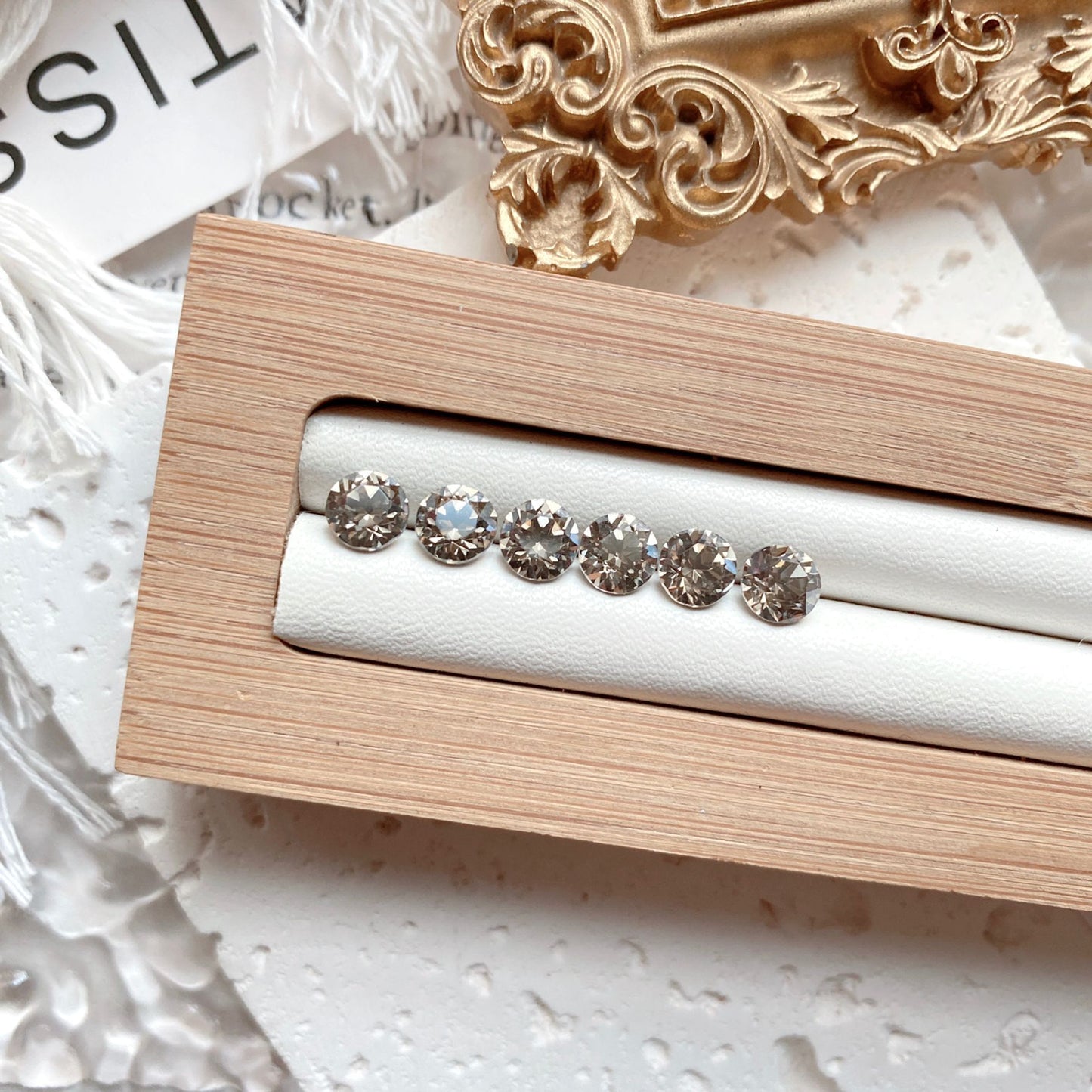 Coating Colorful Crystals Female Screw Tightening Earrings
