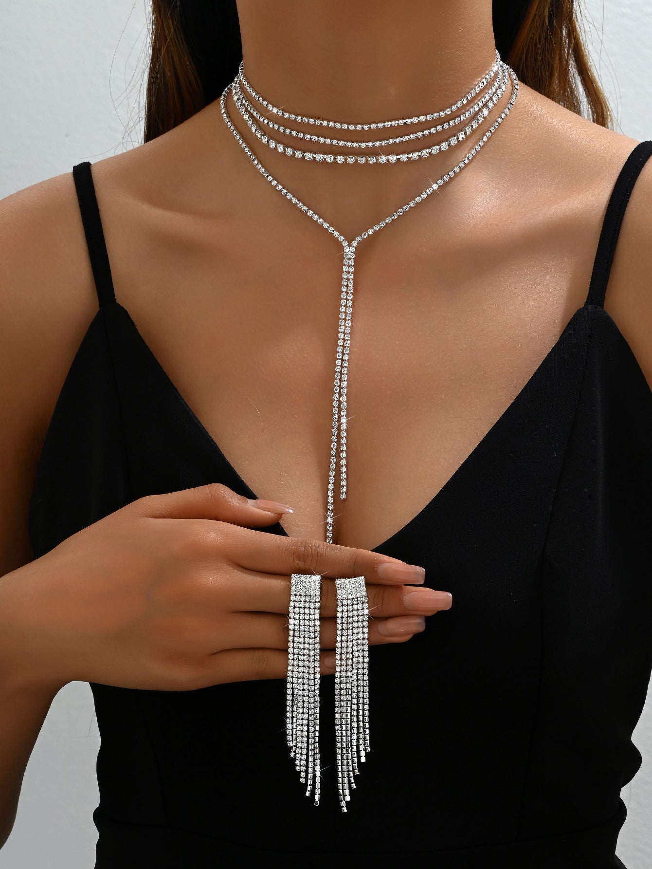 Exaggerated Minority Fashion Rhinestone Light Luxury Tassel Dinner Ball Necklaces